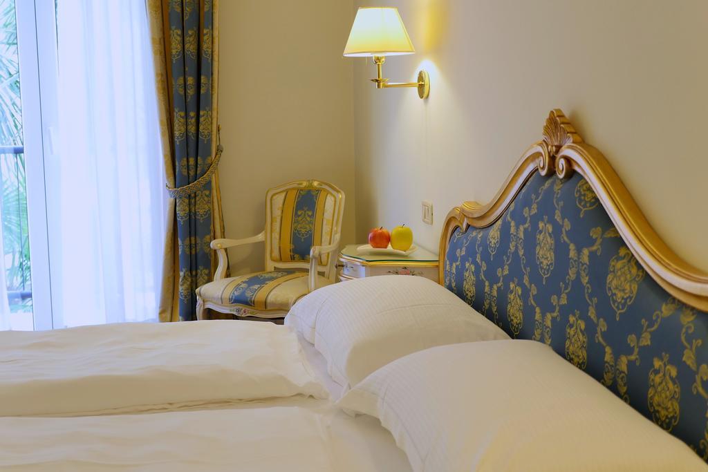 Villa Miravalle Riva del Garda Room photo